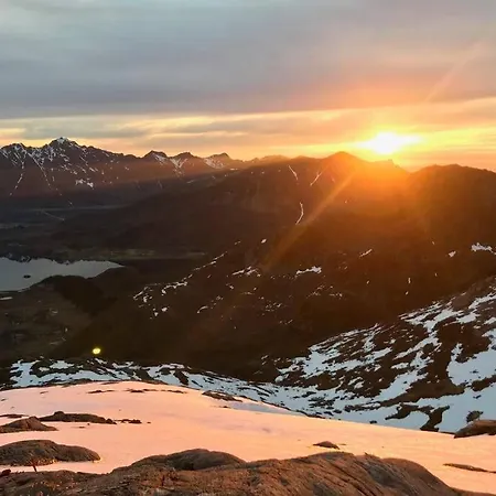Fjord House In The Heart Of Lofoten *