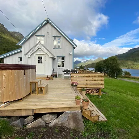Fjord House In The Heart Of Lofoten Tatil Evi Urda